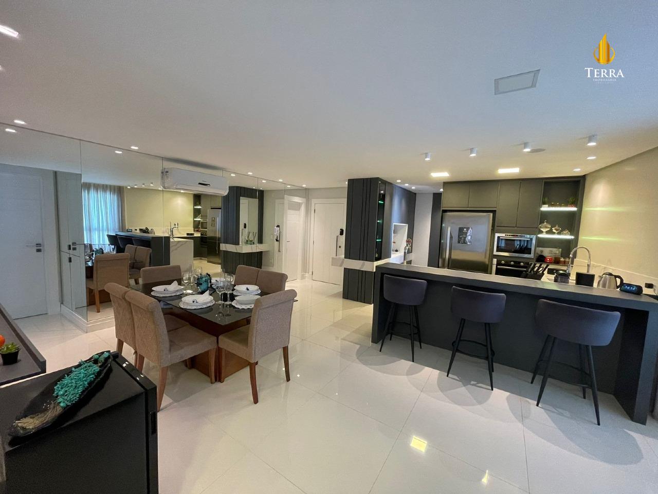 Splendia Tower Apartamento com 3 quartos, Centro: 