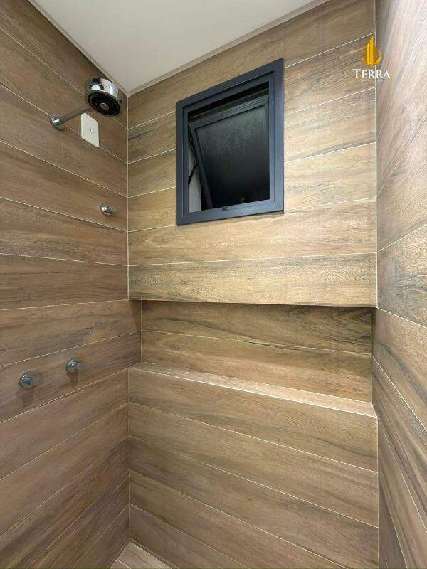 Privilege Apartamento com 2 quartos, Praia Brava de Itajaí: 