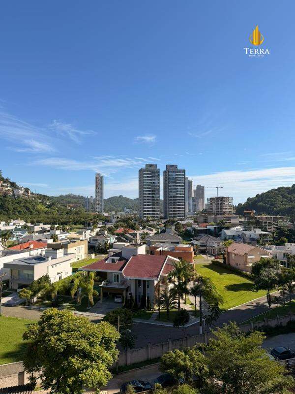 Privilege Apartamento com 2 quartos, Praia Brava de Itajaí: 
