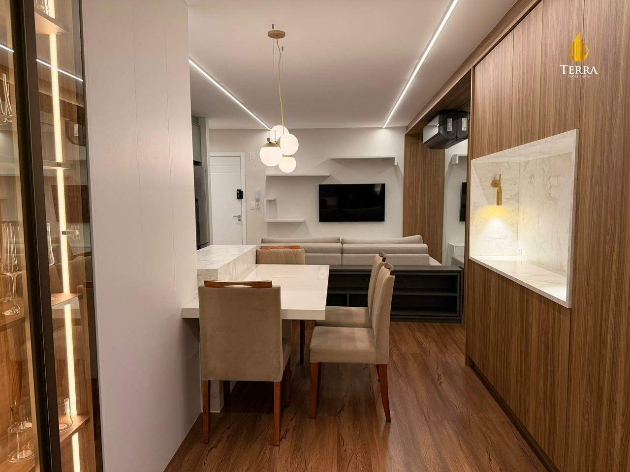 Privilege Apartamento com 2 quartos, Praia Brava de Itajaí: 