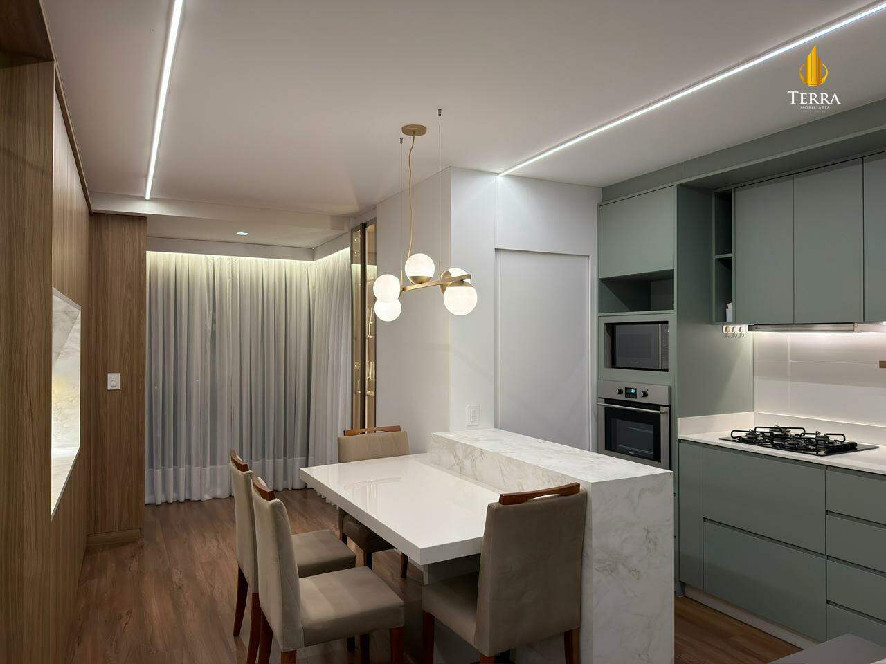 Privilege Apartamento com 2 quartos, Praia Brava de Itajaí: 