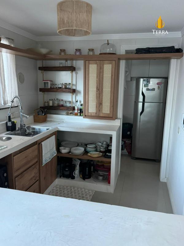 Edifício Torre De Molinos Apartamento com 2 quartos, Praia Brava: 