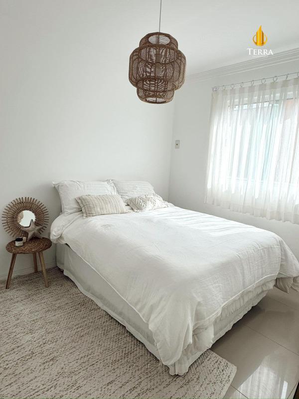 Edifício Torre De Molinos Apartamento com 2 quartos, Praia Brava: 