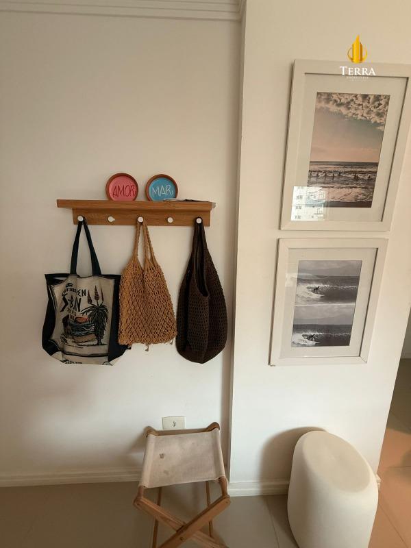 Edifício Torre De Molinos Apartamento com 2 quartos, Praia Brava: 