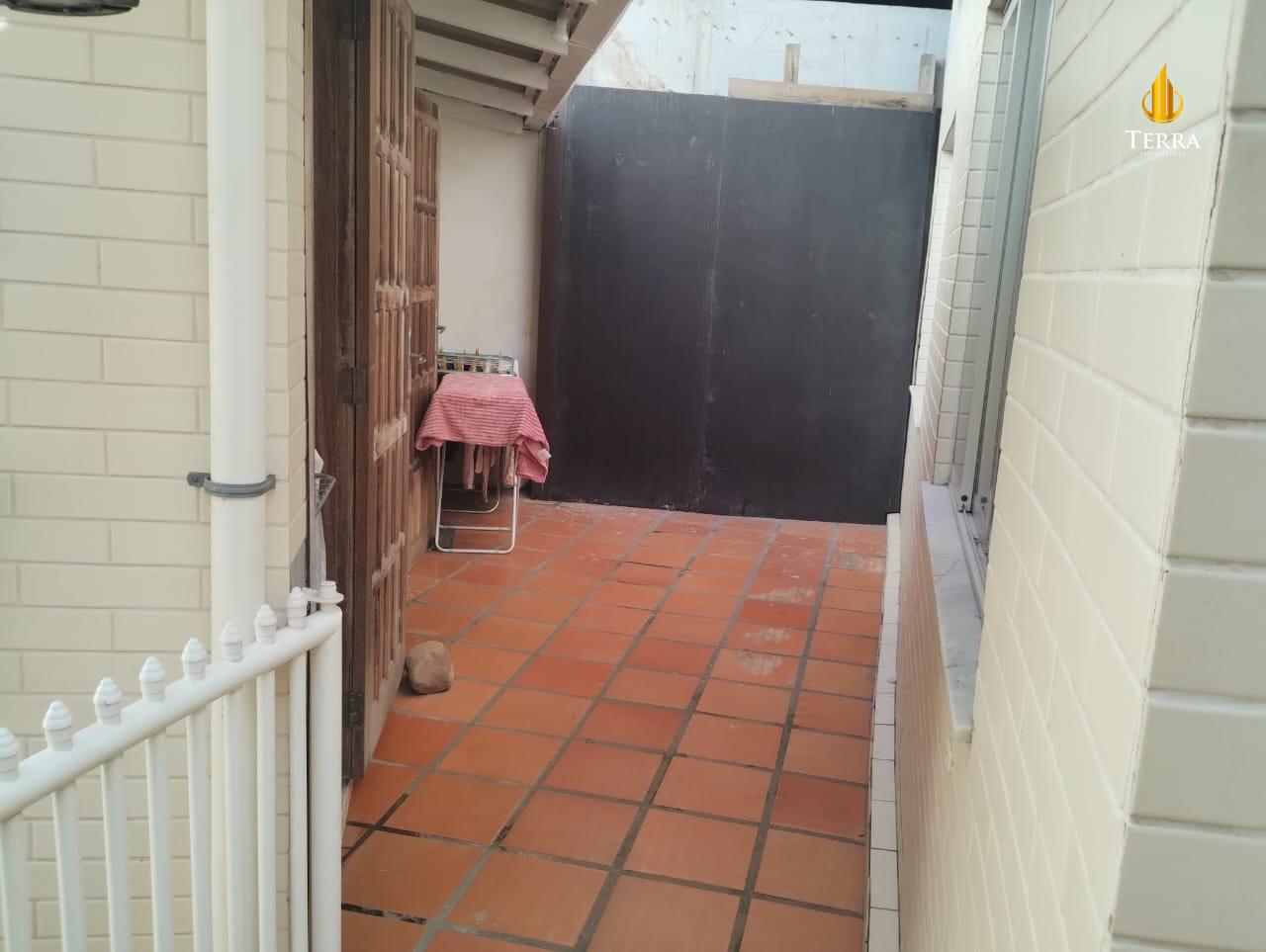  Casa com 6 quartos, Fazenda: 