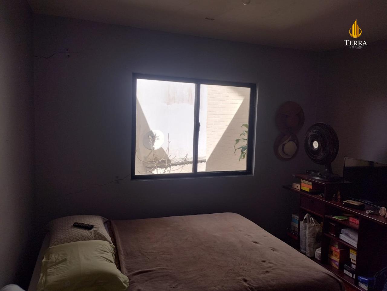  Casa com 6 quartos, Fazenda: 