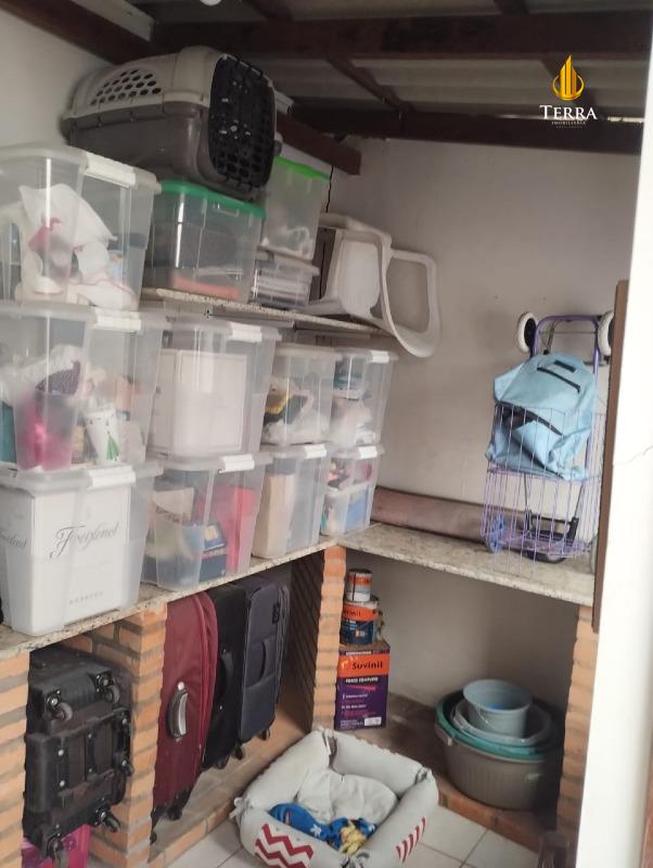  Casa com 6 quartos, Fazenda: 