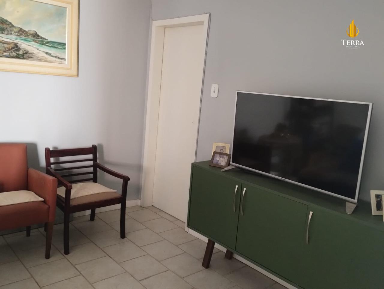  Casa com 6 quartos, Fazenda: 