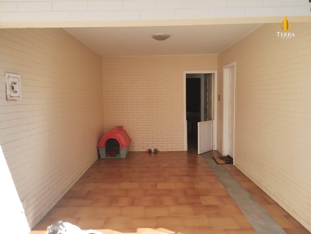  Casa com 6 quartos, Fazenda: 