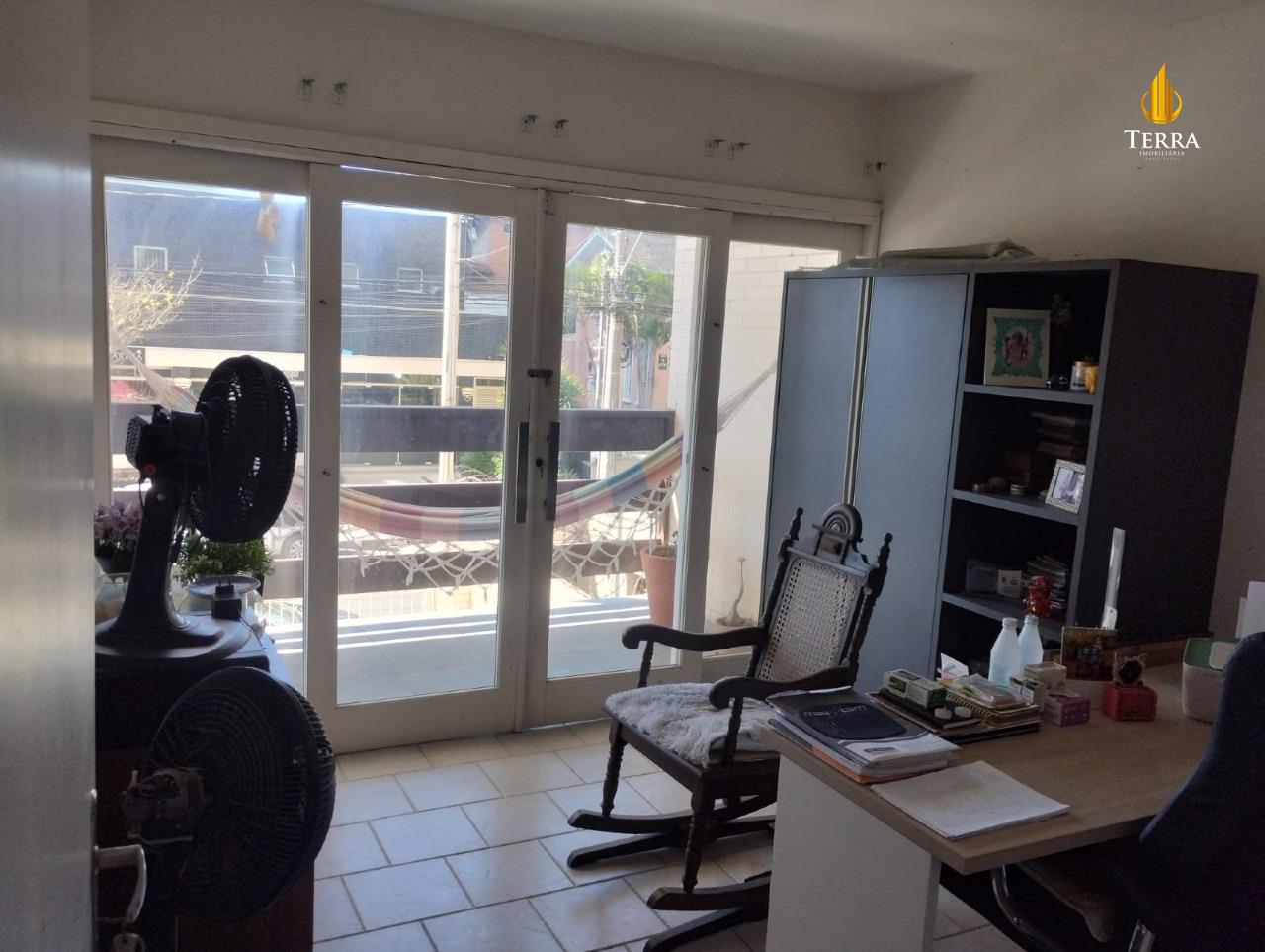  Casa com 6 quartos, Fazenda: 