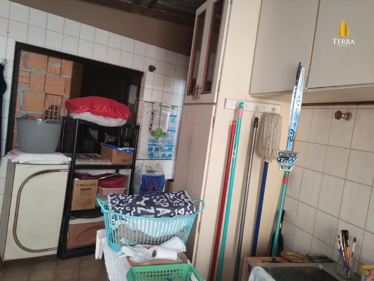  Casa com 6 quartos, Fazenda: 