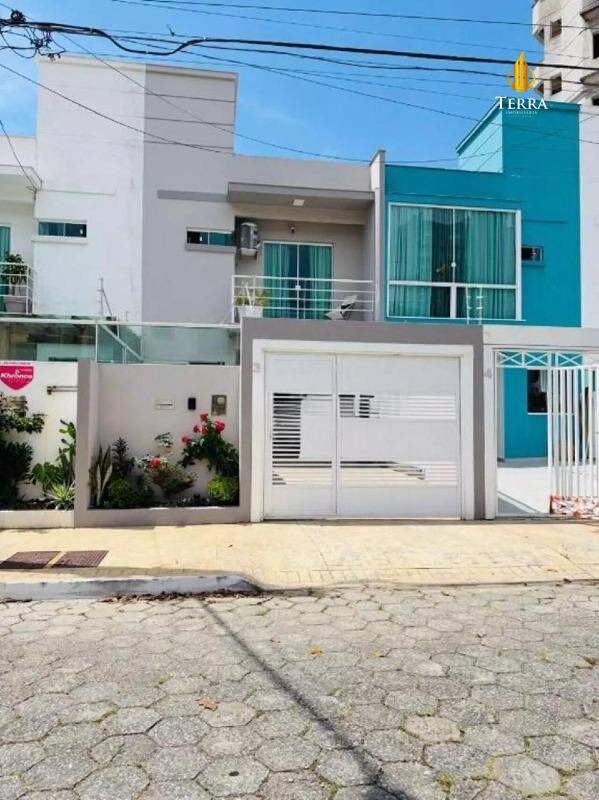  Sobrado com 3 quartos, Ressacada: 