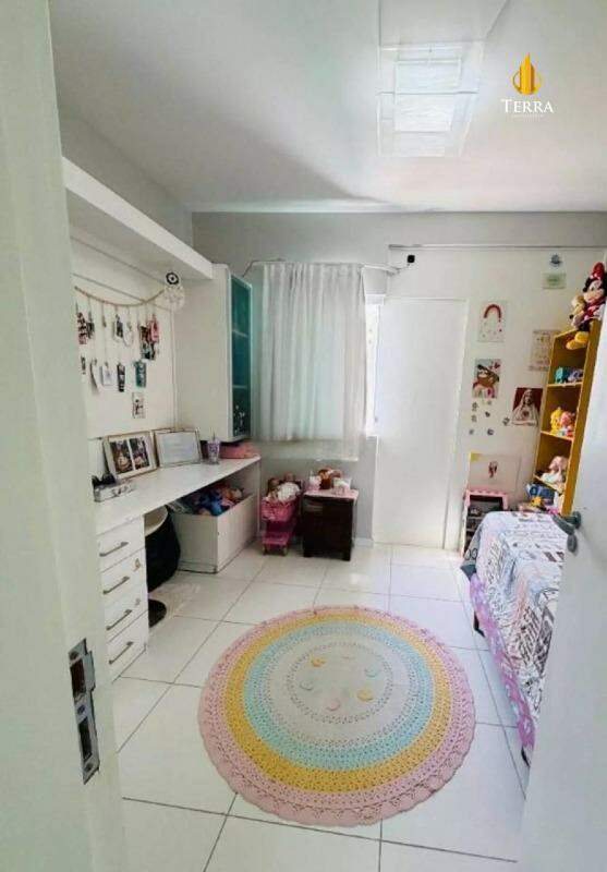  Sobrado com 3 quartos, Ressacada: 