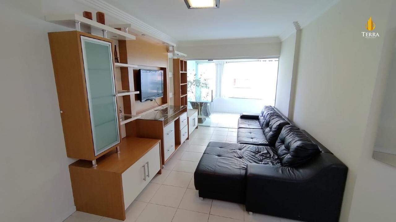  Apartamento com 3 quartos, Centro: 