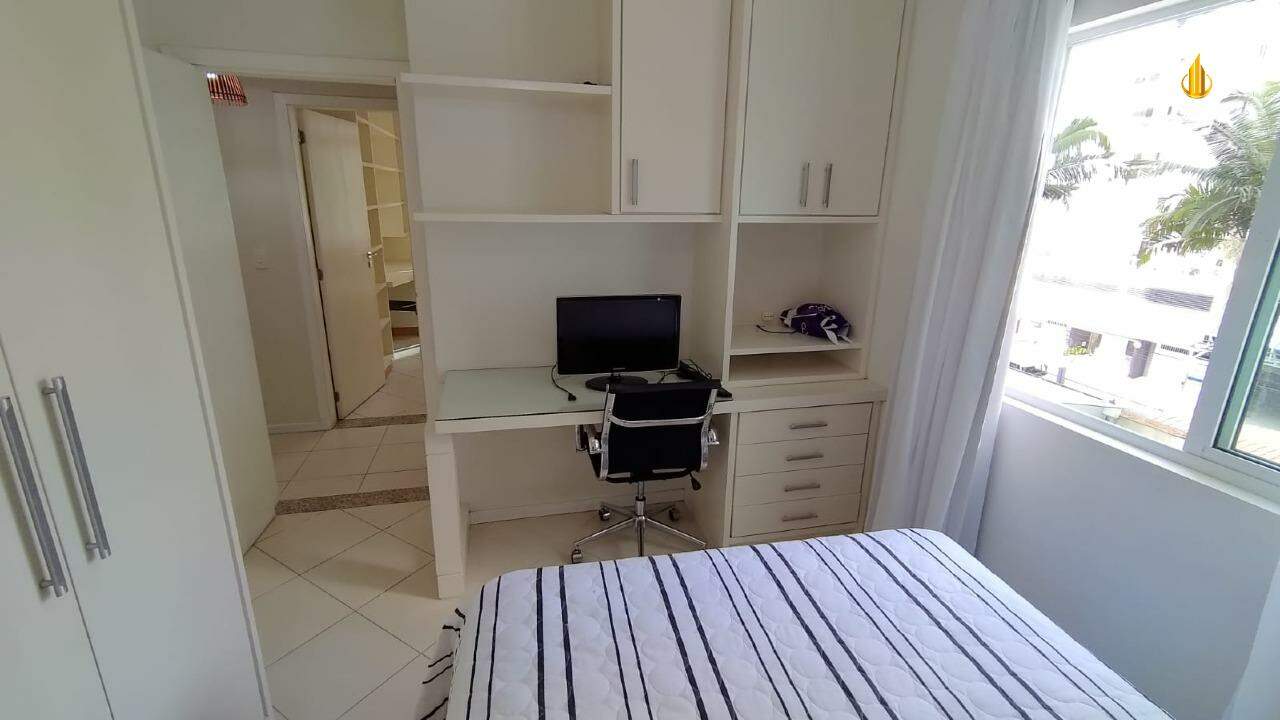  Apartamento com 3 quartos, Centro: 
