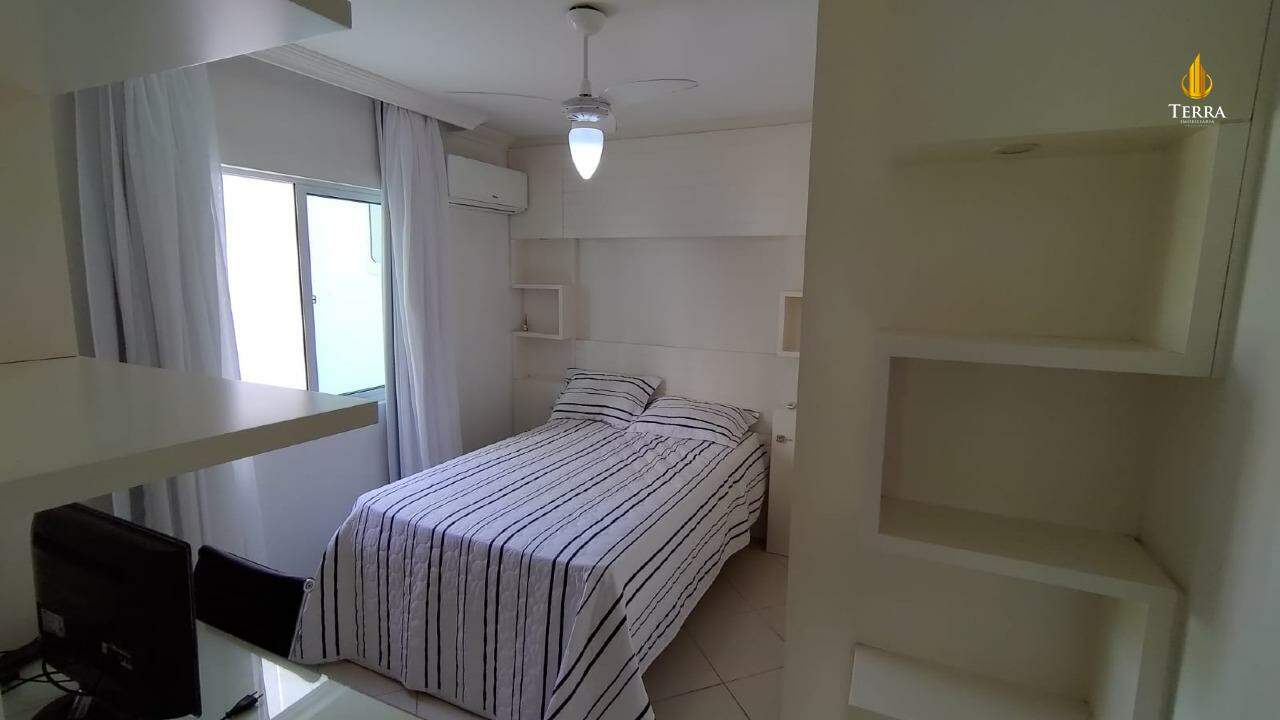  Apartamento com 3 quartos, Centro: 