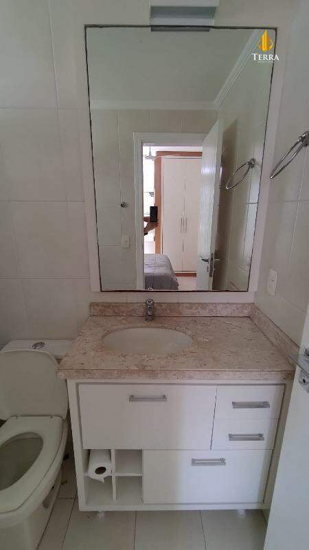  Apartamento com 3 quartos, Centro: 