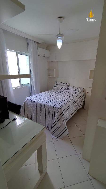  Apartamento com 3 quartos, Centro: 