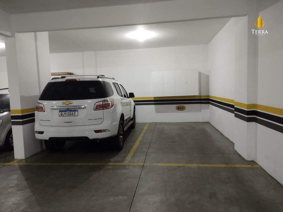  Apartamento com 3 quartos, Centro: 