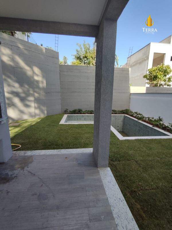  Casa com 4 quartos, Ariribá: 