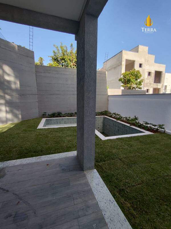  Casa com 4 quartos, Ariribá: 