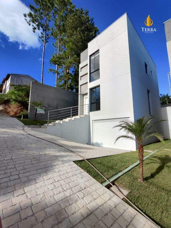  Casa com 4 quartos, Ariribá: 