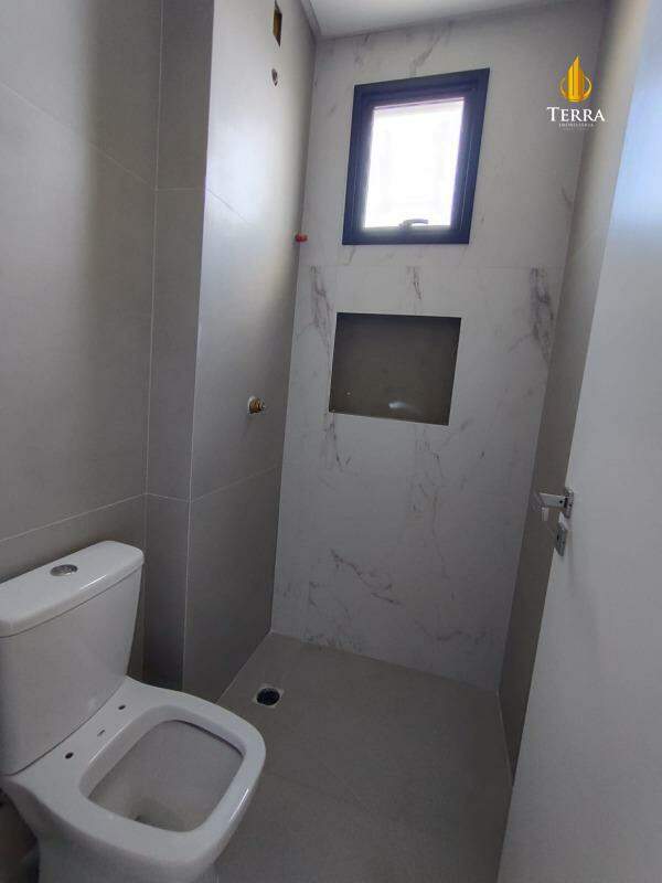  Casa com 4 quartos, Ariribá: 