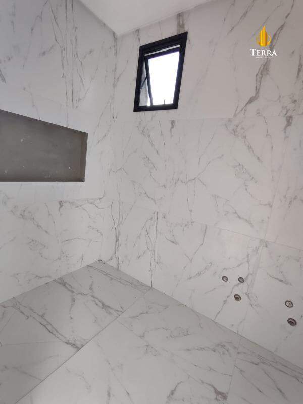  Casa com 4 quartos, Ariribá: 