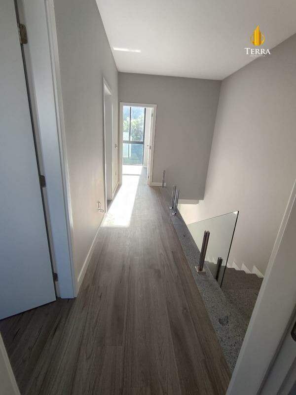  Casa com 4 quartos, Ariribá: 