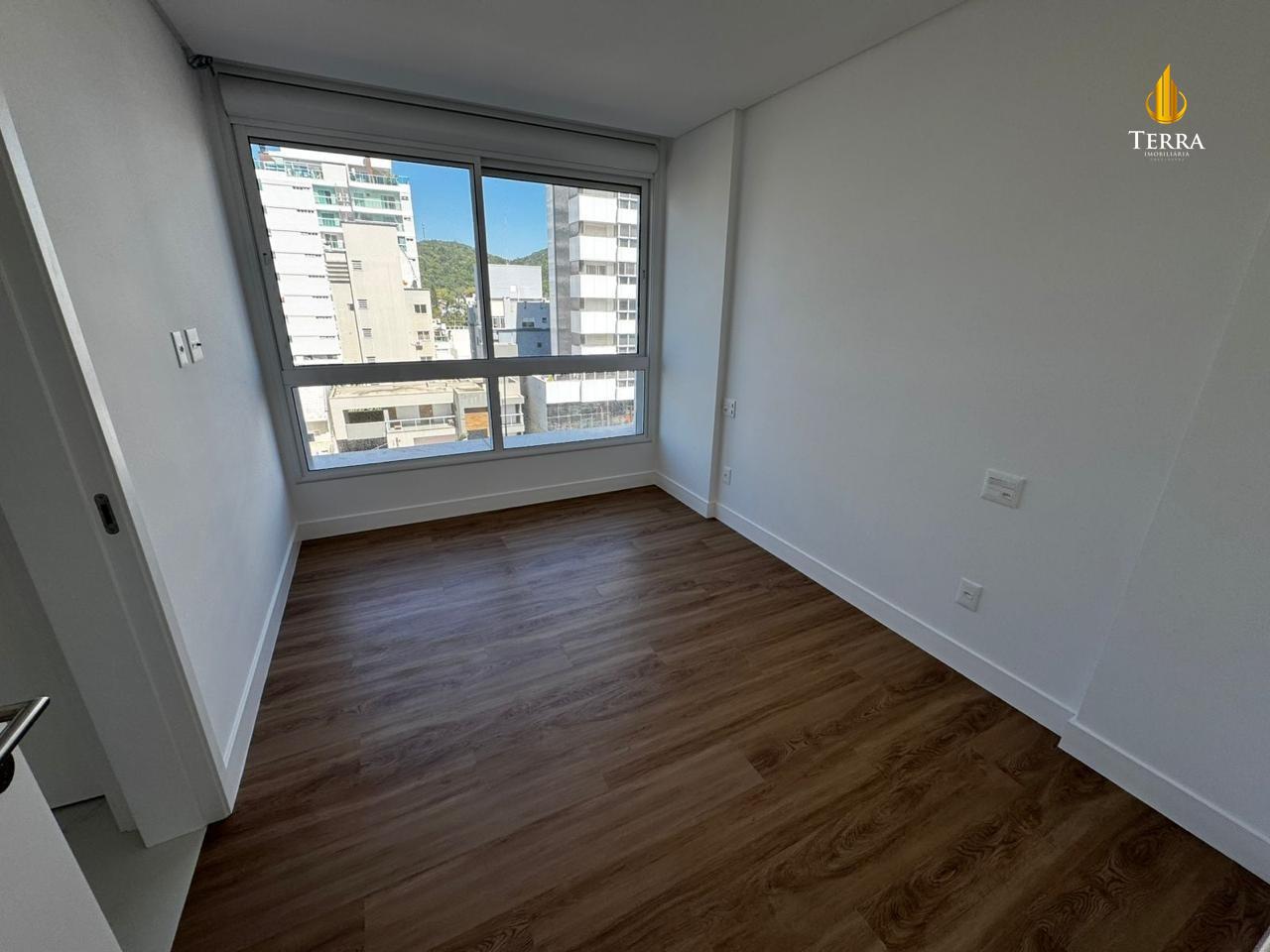 Riva Praia Brava Apartamento com 3 quartos, Praia Brava: 