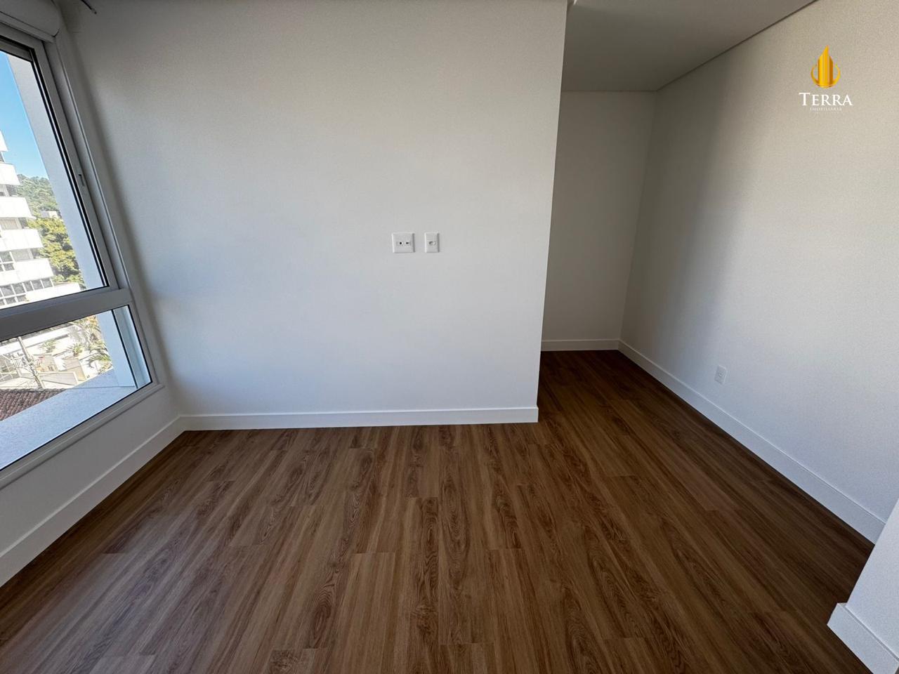 Riva Praia Brava Apartamento com 3 quartos, Praia Brava: 