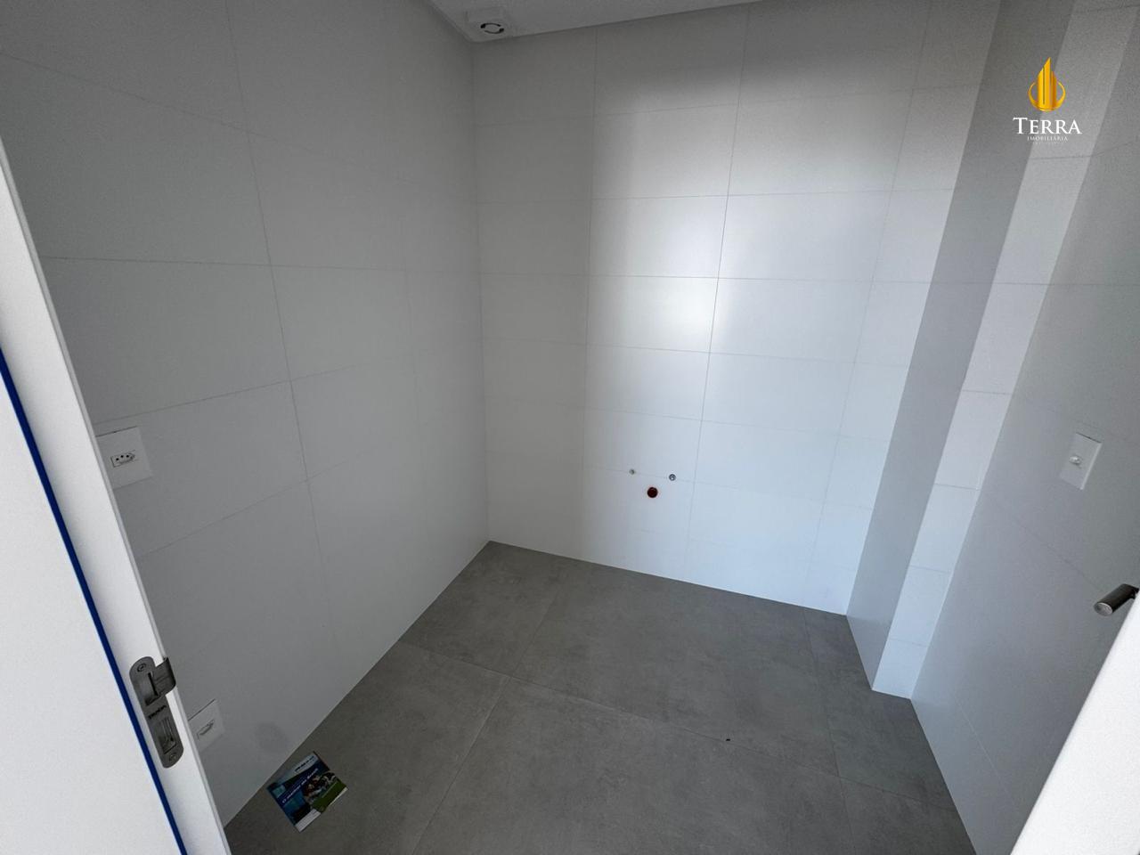 Riva Praia Brava Apartamento com 3 quartos, Praia Brava: 