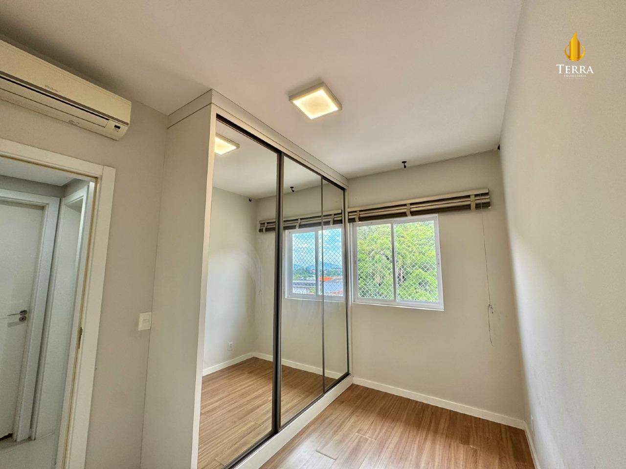 Jardim das Tulherias Apartamento com 2 quartos, Carvalho: 