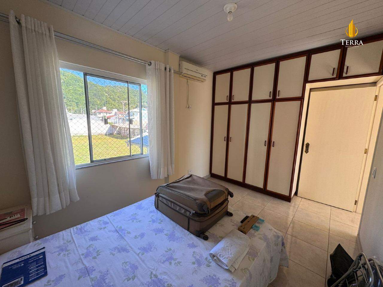  Casa com 4 quartos, Fazenda: 