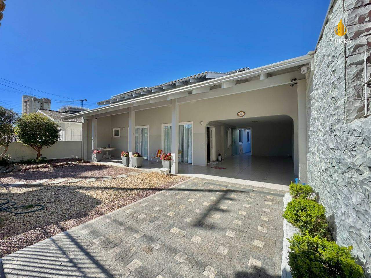  Casa com 4 quartos, Fazenda: 