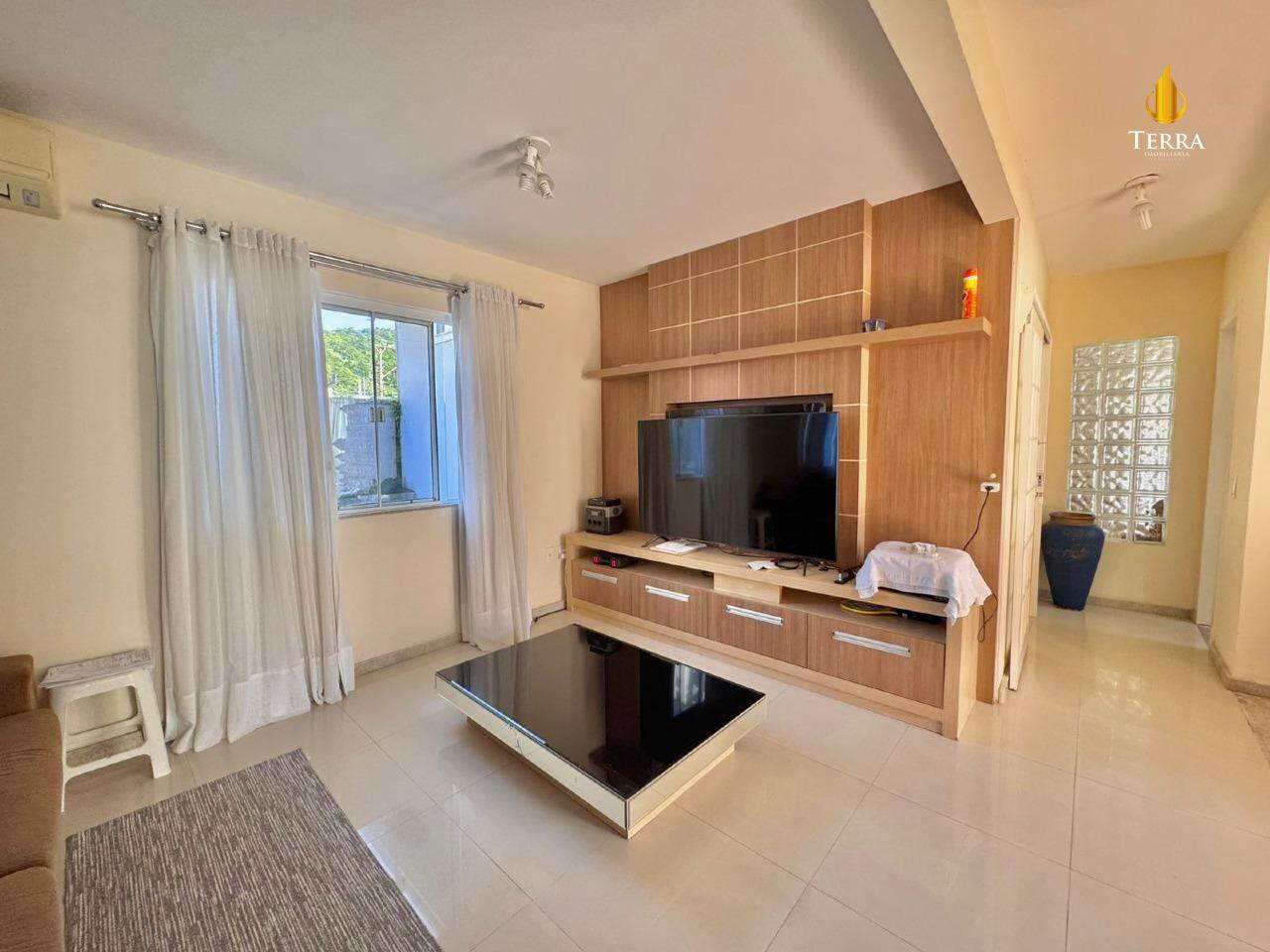  Casa com 4 quartos, Fazenda: 