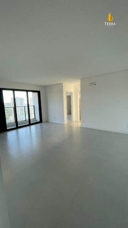 Brava Breeze Residence Apartamento com 2 quartos, Praia Brava: 