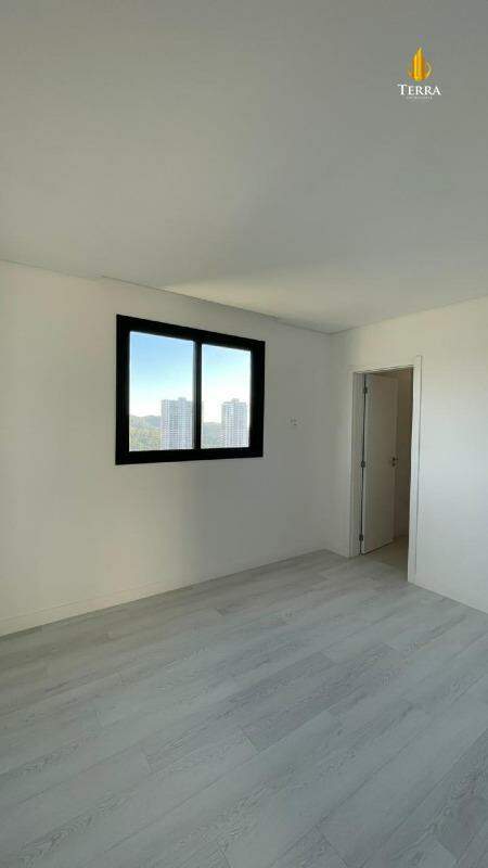 Brava Breeze Residence Apartamento com 2 quartos, Praia Brava: 