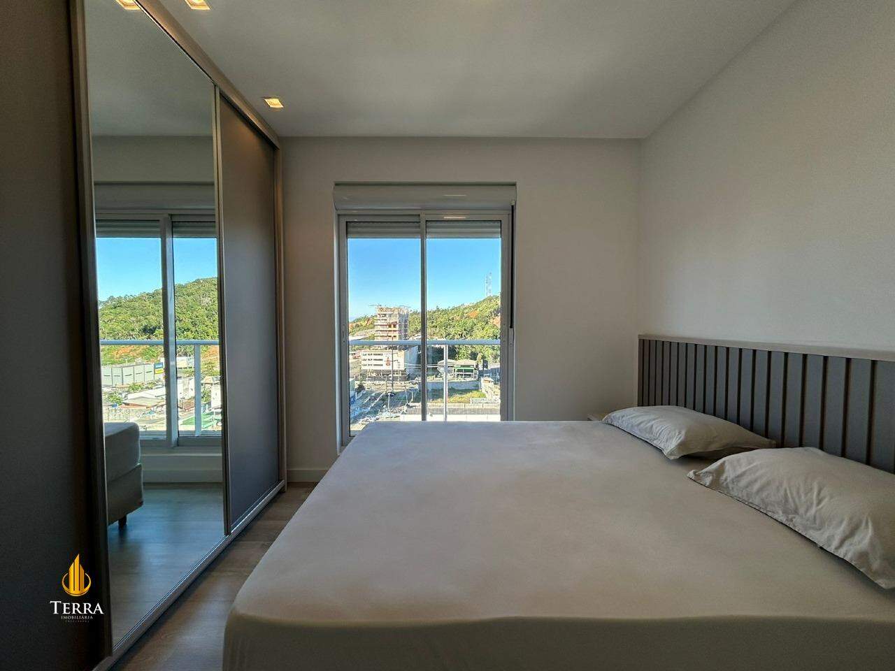 Brava Hill Residence Apartamento com 2 quartos, Praia Brava: 
