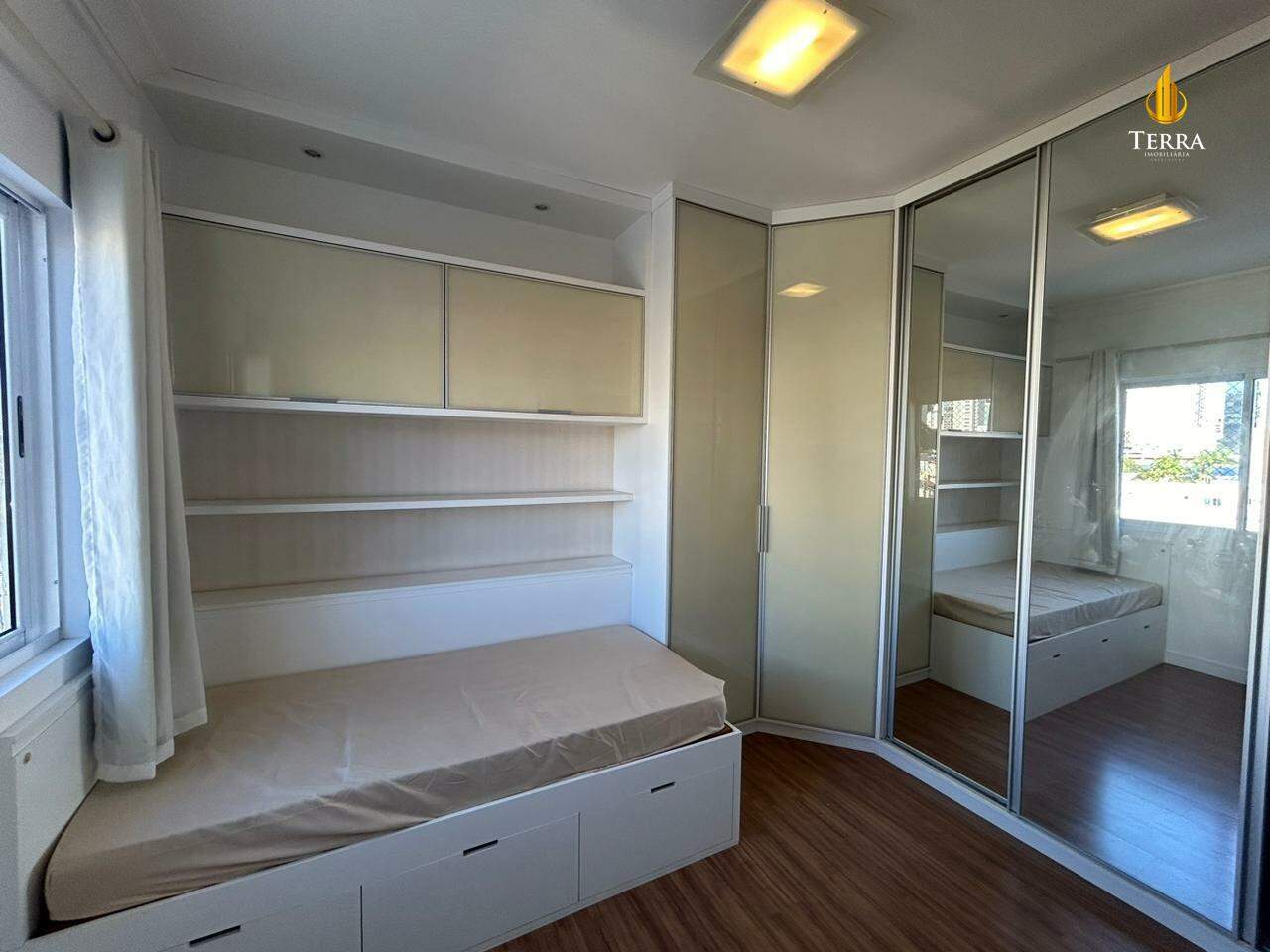 Le Grand Apartamento com 2 quartos, Nações: 