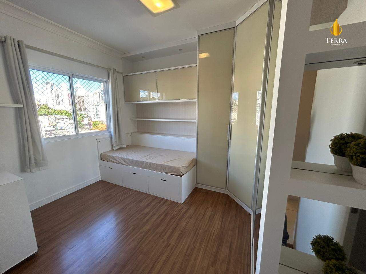 Le Grand Apartamento com 2 quartos, Nações: 