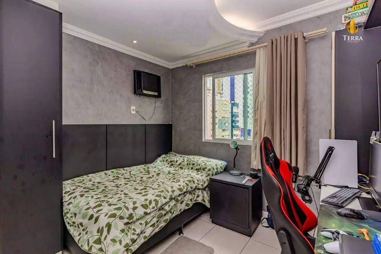 Edifício Waimea Apartamento com 3 quartos, Centro: