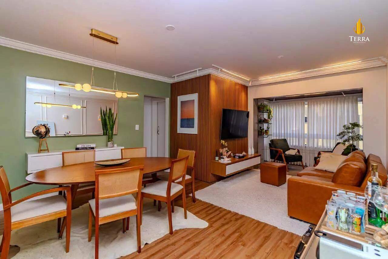 Vale do Reno Apartamento com , Centro: 