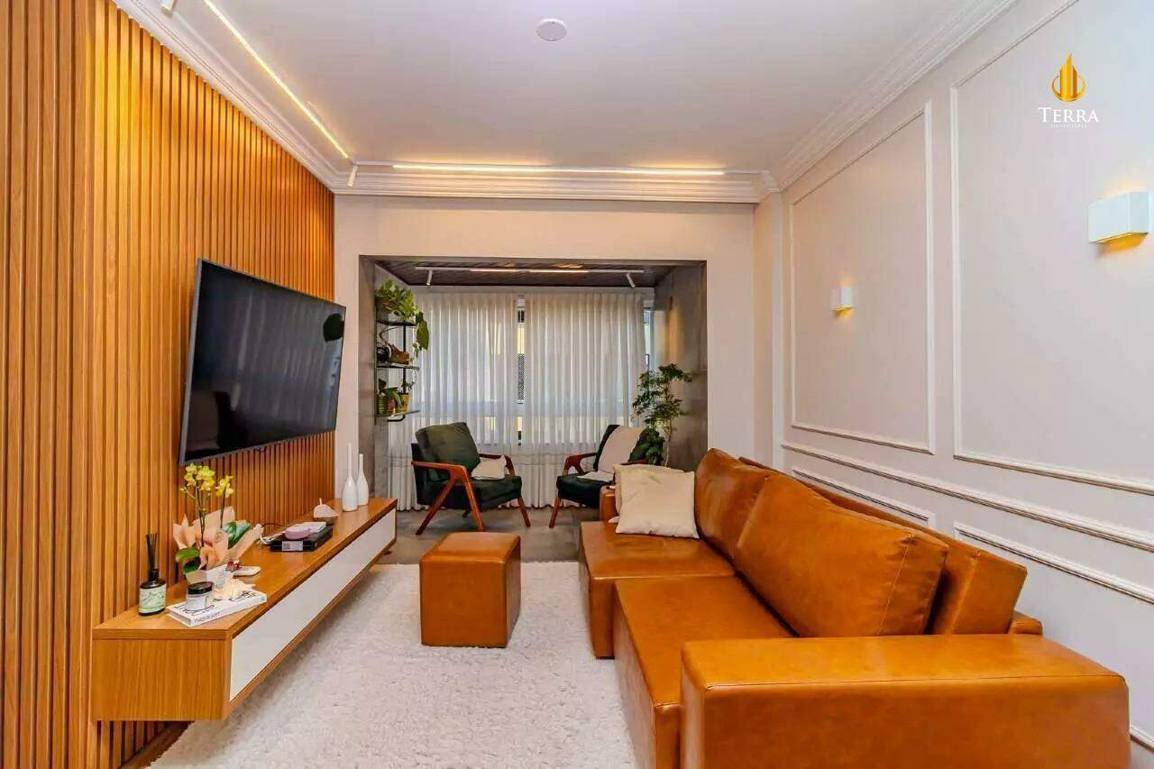 Vale do Reno Apartamento com , Centro: 