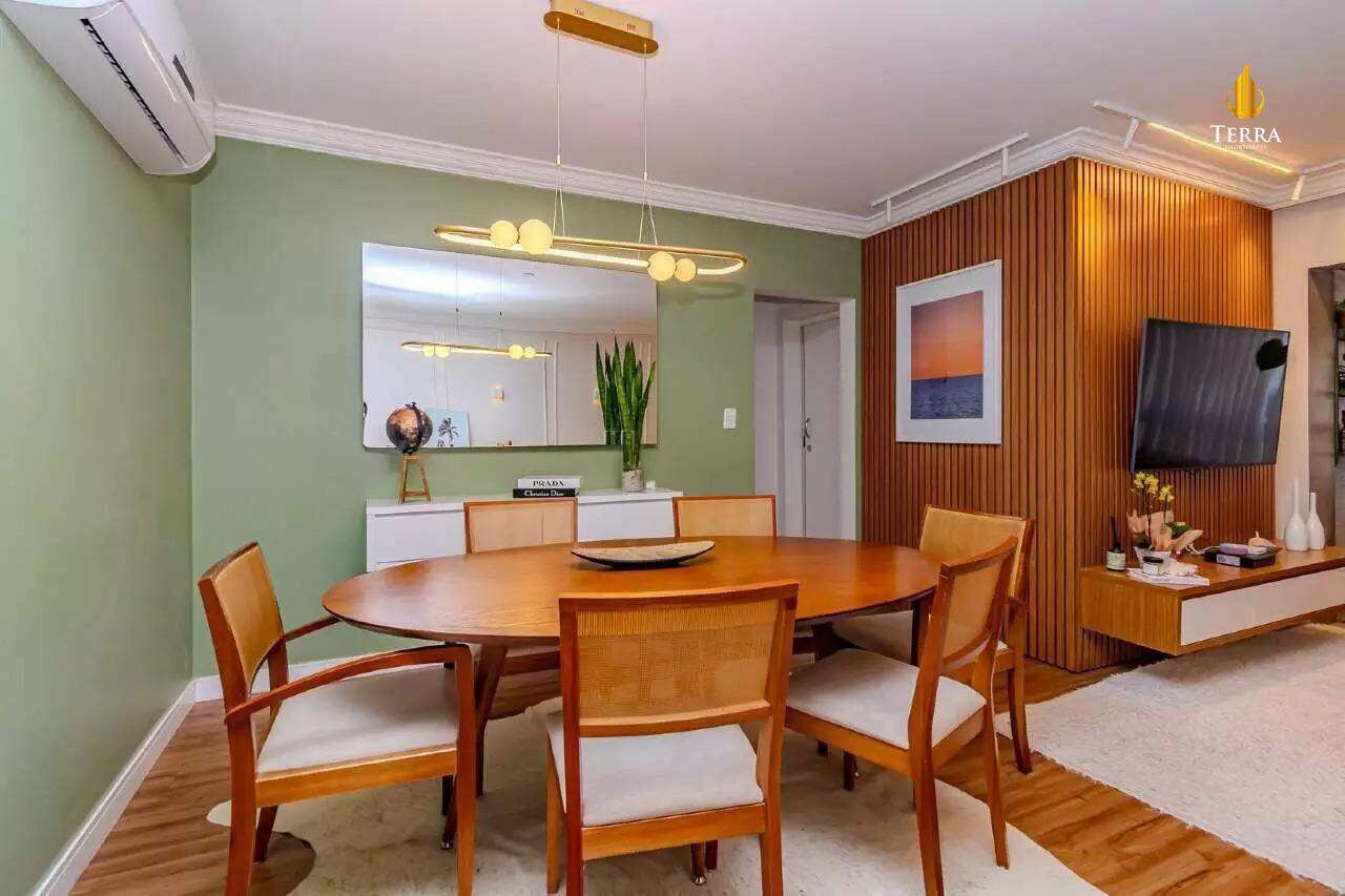 Vale do Reno Apartamento com , Centro: 
