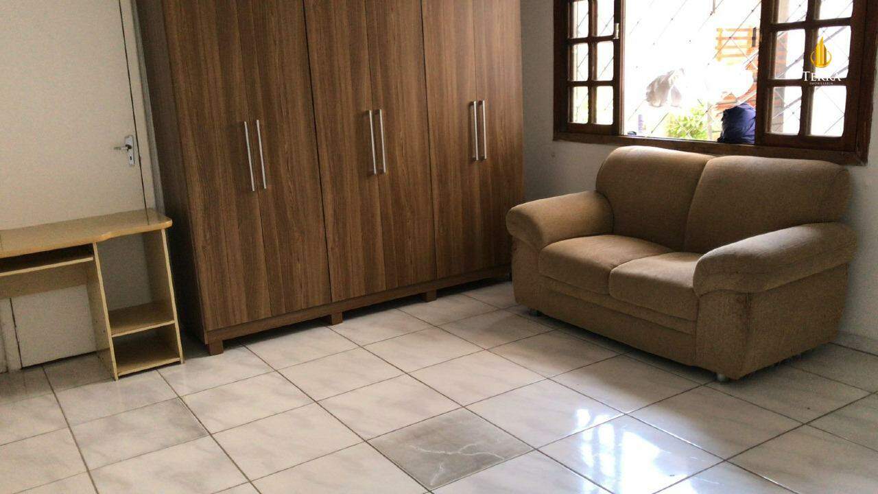  Casa com 6 quartos, Dom Bosco: 