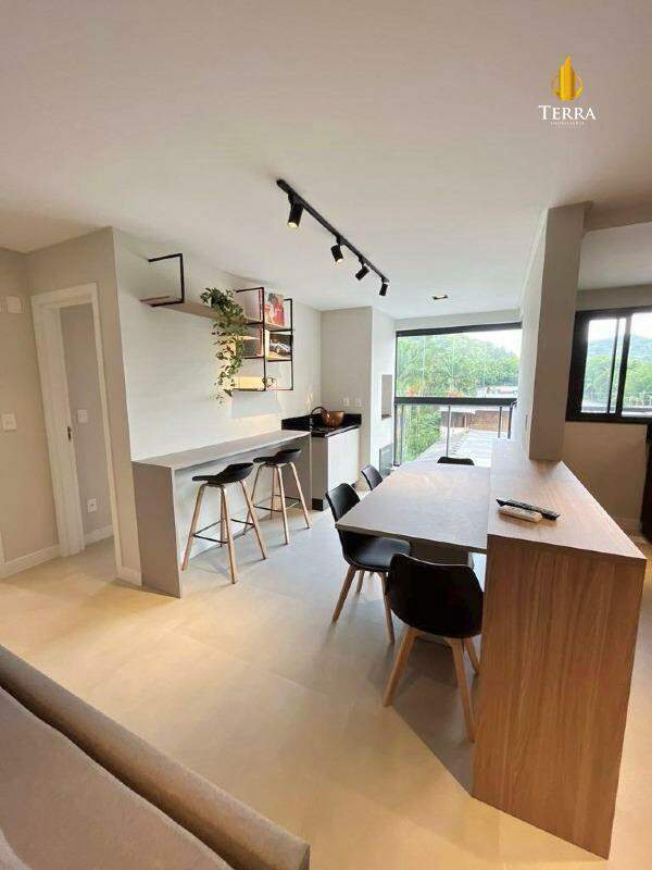 Privilege Apartamento com 2 quartos, Praia Brava de Itajaí: 