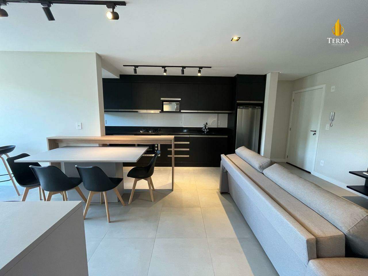 Privilege Apartamento com 2 quartos, Praia Brava de Itajaí: 