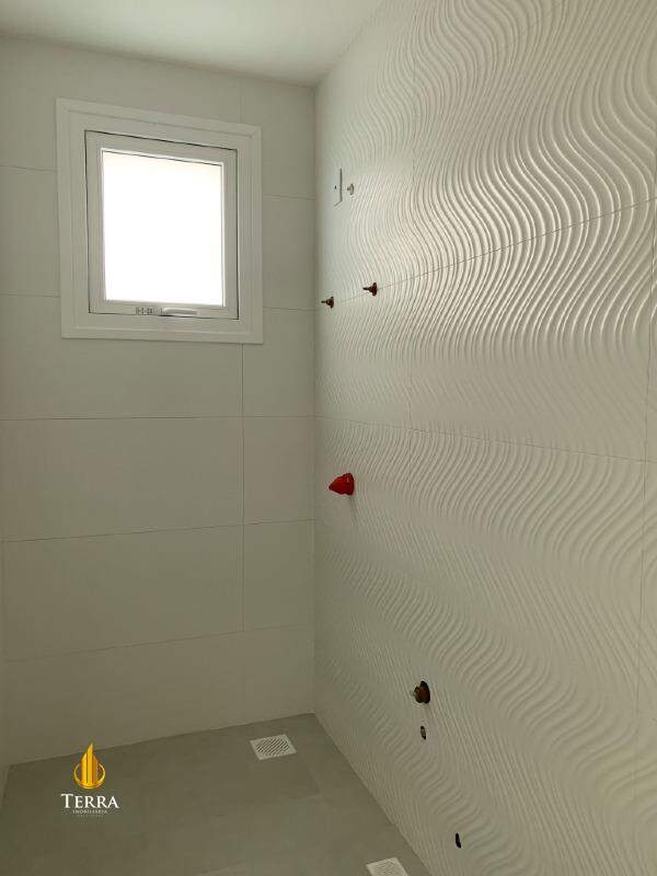 Apartamento com 3 quartos, Centro: 