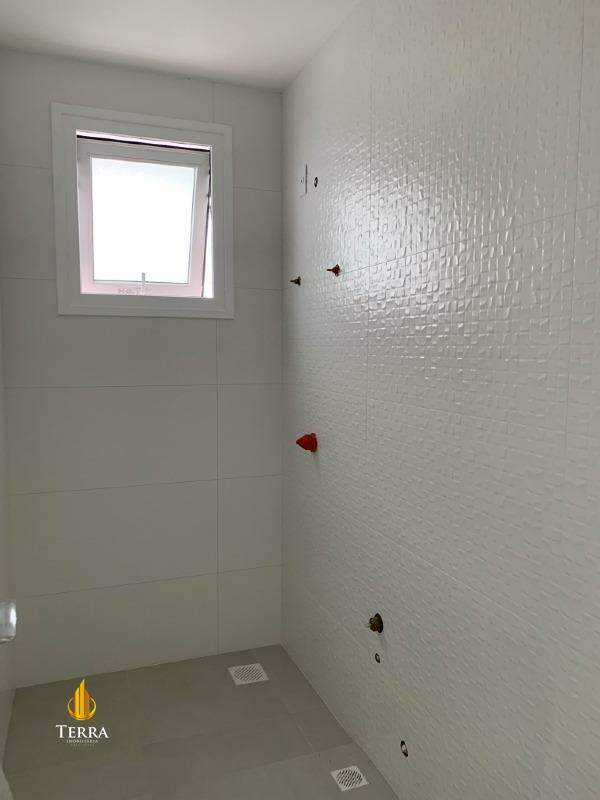 Apartamento com 3 quartos, Centro: 
